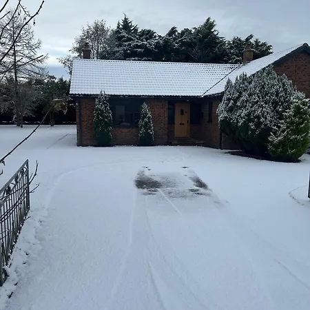 Meadowside Villa Weaverthorpe Exterior photo